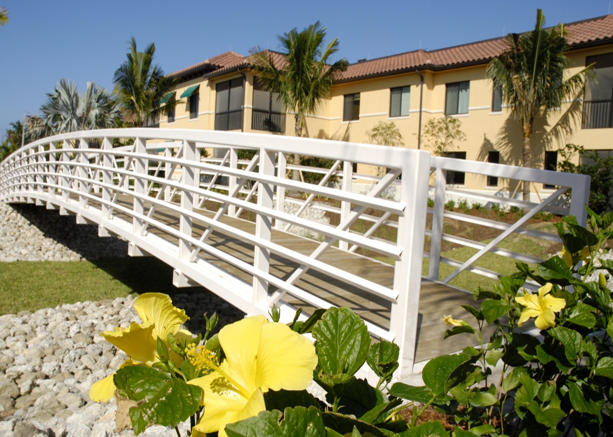 Naples Bay Resort & Marina Экстерьер фото